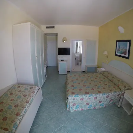 Nord Est Hotel 4*
