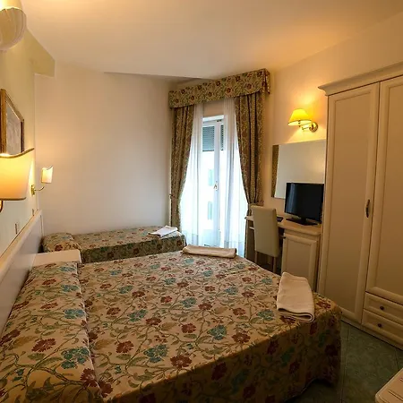 Nord Est Hotel 4*