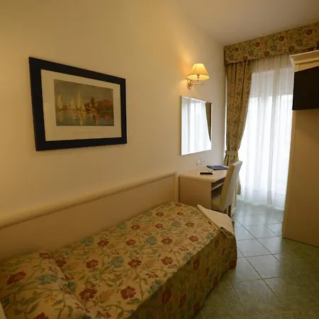 Nord Est Hotel 4*