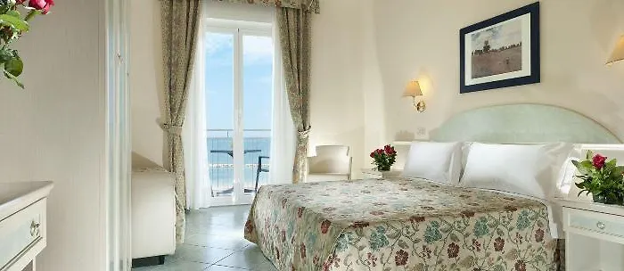 Nord Est 4* Κατόλικα